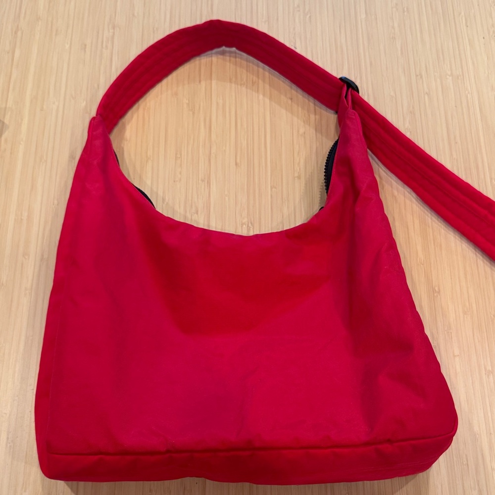 BAGGU Vibrant Red Hobo Bag - Picture 2 of 4